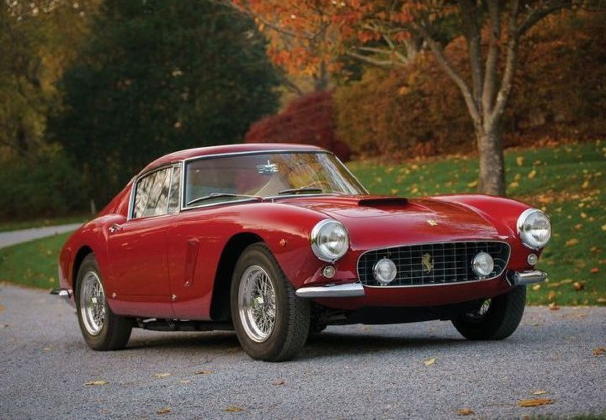 A subasta una colección de 13 Ferrari que te puede costar más de 15 millones de euros