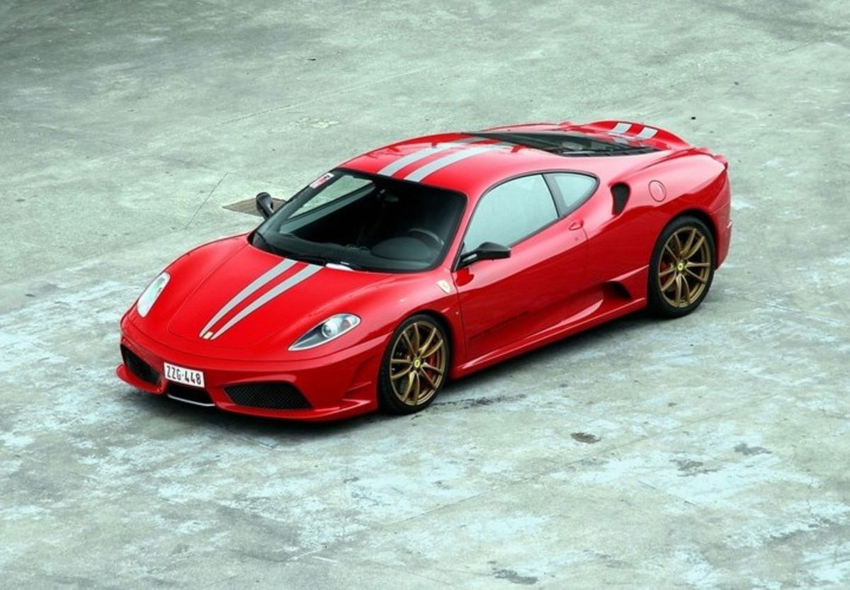 A subasta una colección de 13 Ferrari que te puede costar más de 15 millones de euros