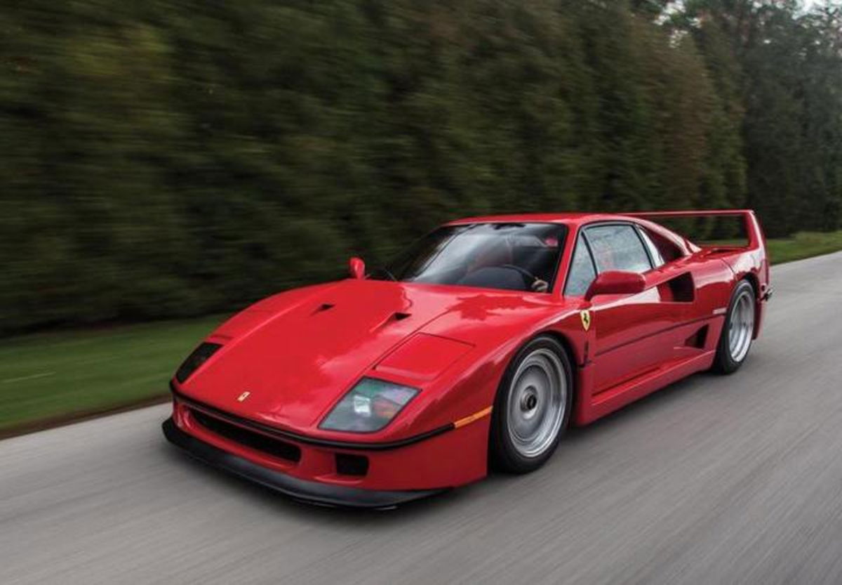 A subasta una colección de 13 Ferrari que te puede costar más de 15 millones de euros