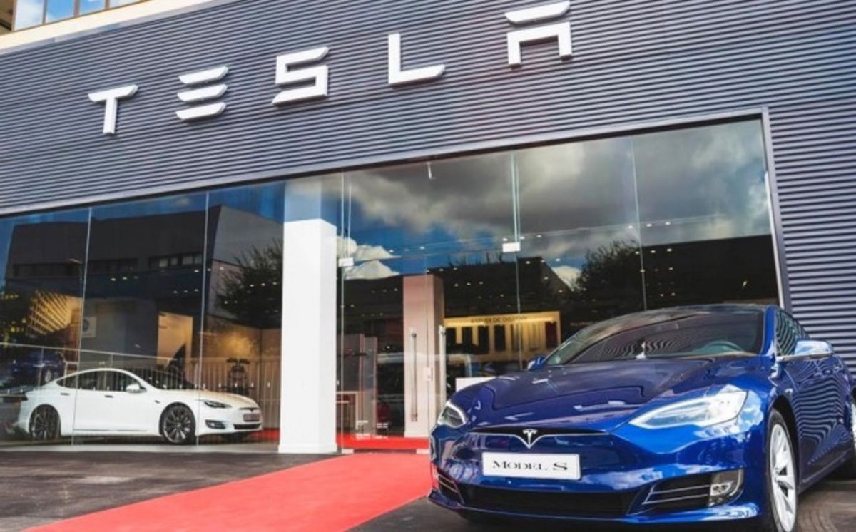 Tesla abre su primera tienda física en España, ¡por fin!