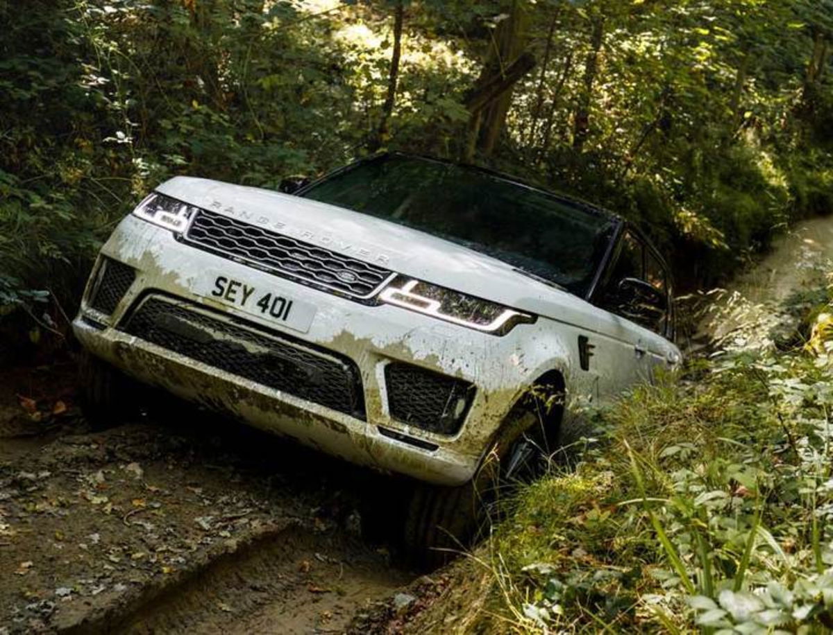 Range Rover estrena el PEO, un sistema capaz de ahorrar combustible en función de la ruta
