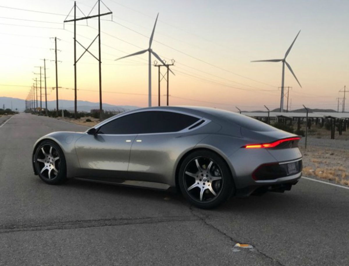 Fisker patenta una batería de 800 kilómetros que tarda en cargar, ¡solo un minuto!