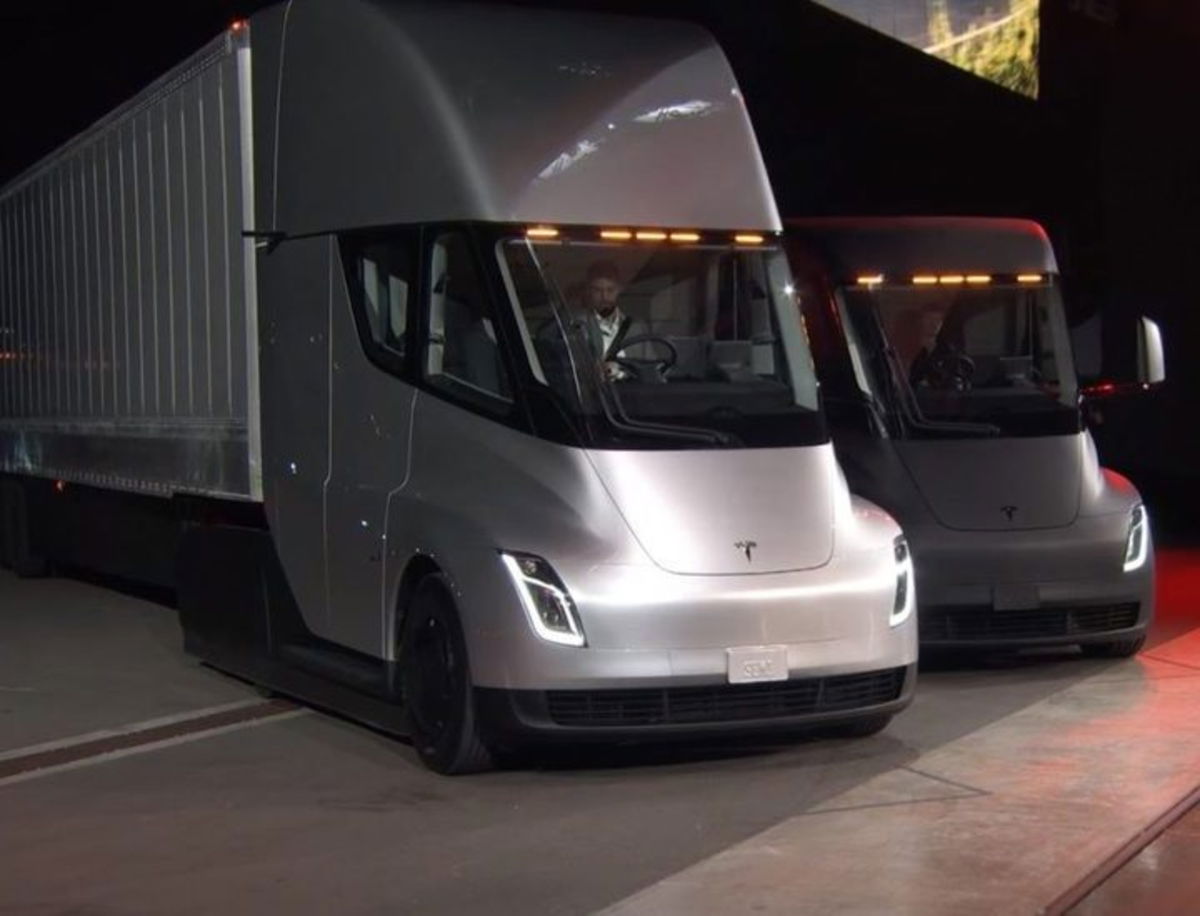 El camión Semi servirá para abaratar los otros modelos que comercializa Tesla