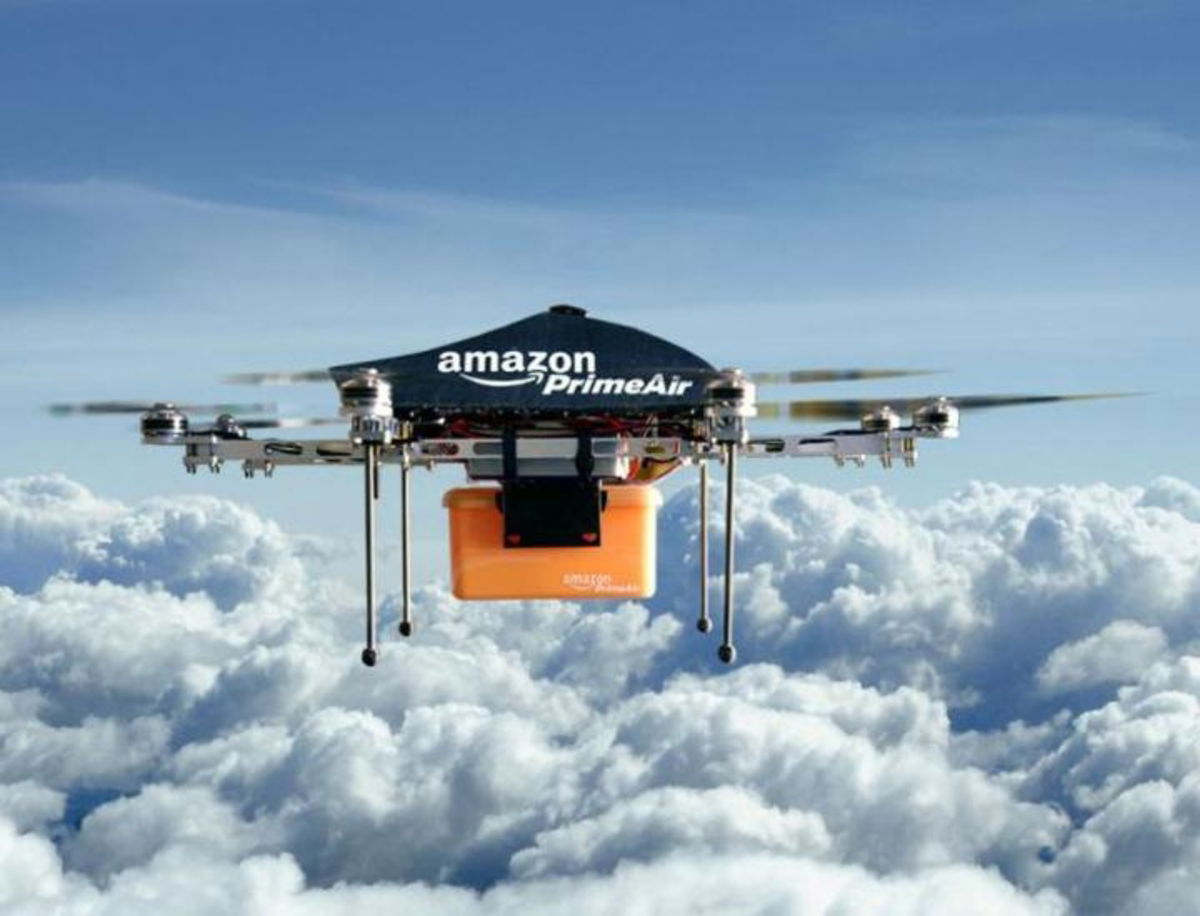 Los drones de Amazon se suicidarán si corres riesgo de que te impacten por una avería