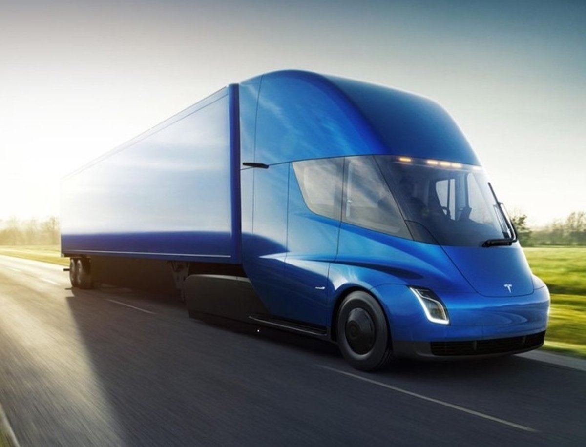 Daimler popularizará el camión eléctrico, dudando además del éxito del Tesla Semi