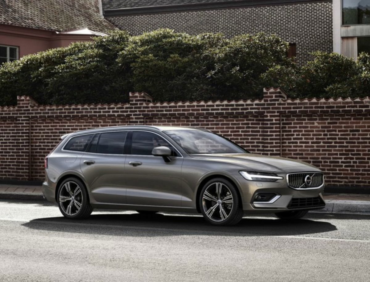 El nuevo Volvo V60 contará con 2 versiones híbridas enchufables