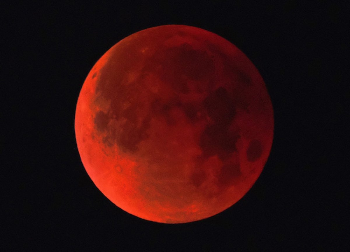 Las fotos más espectaculares de la superluna azul de sangre