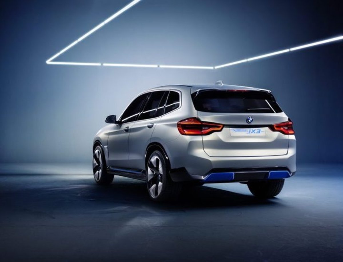 BMW presenta el iX3, así es el SUV eléctrico de la firma alemana