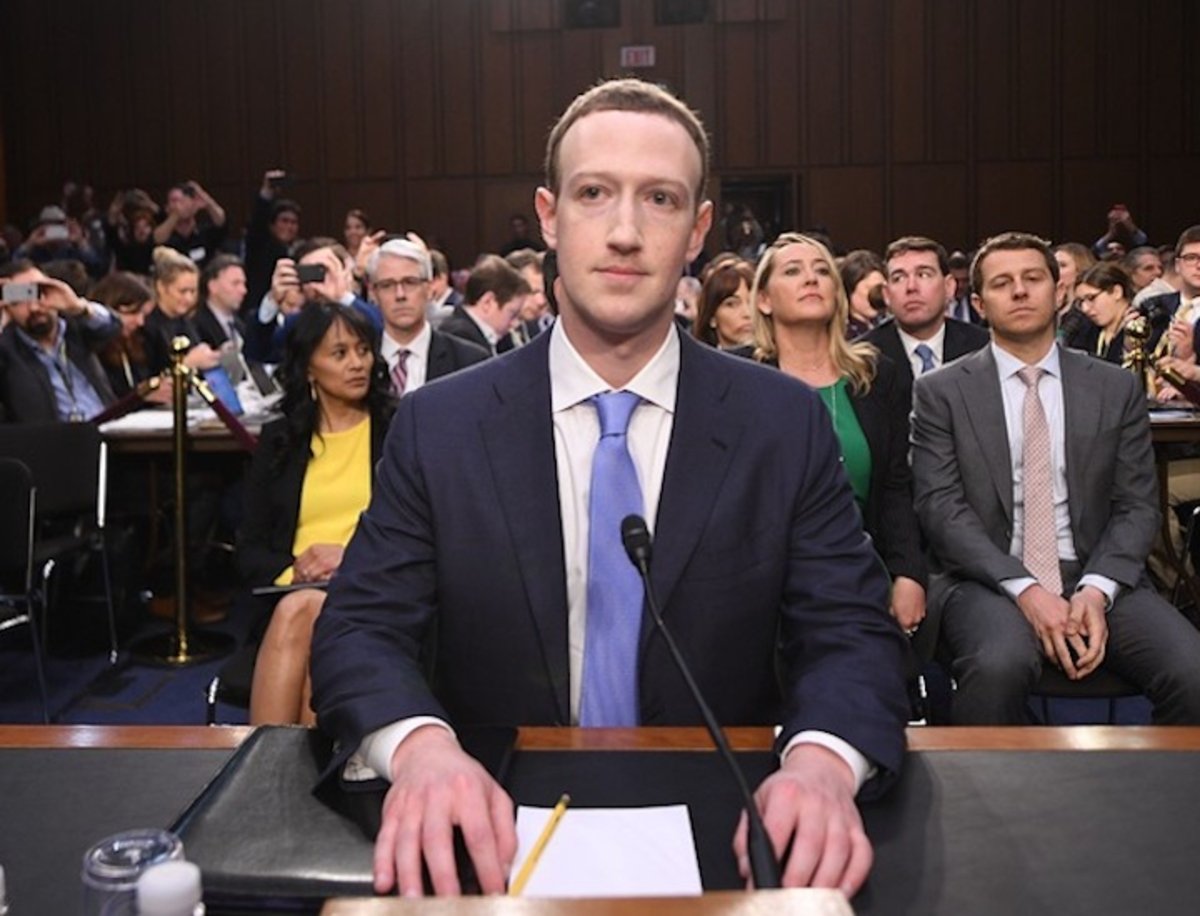 10 claves del testimonio de Zuckerberg tras el escándalo de Facebook y Cambridge Analytica