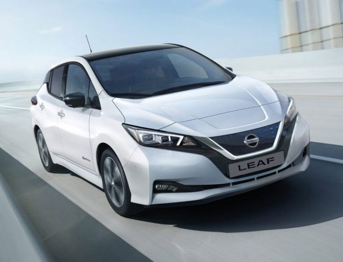 El coche eléctrico todavía vive de subvenciones públicas e incentivos fiscales