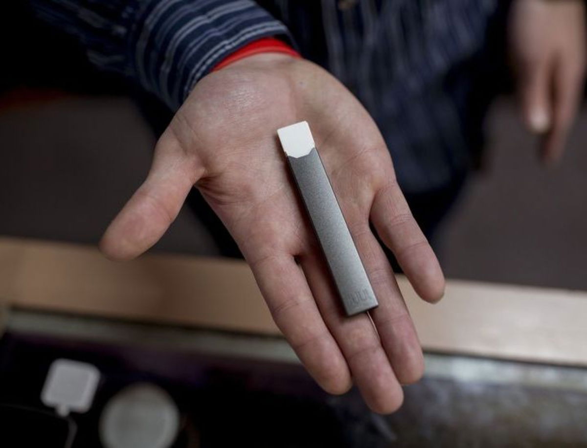 Así pretende una empresa de cigarrillos electrónicos evitar el consumo entre adolescentes