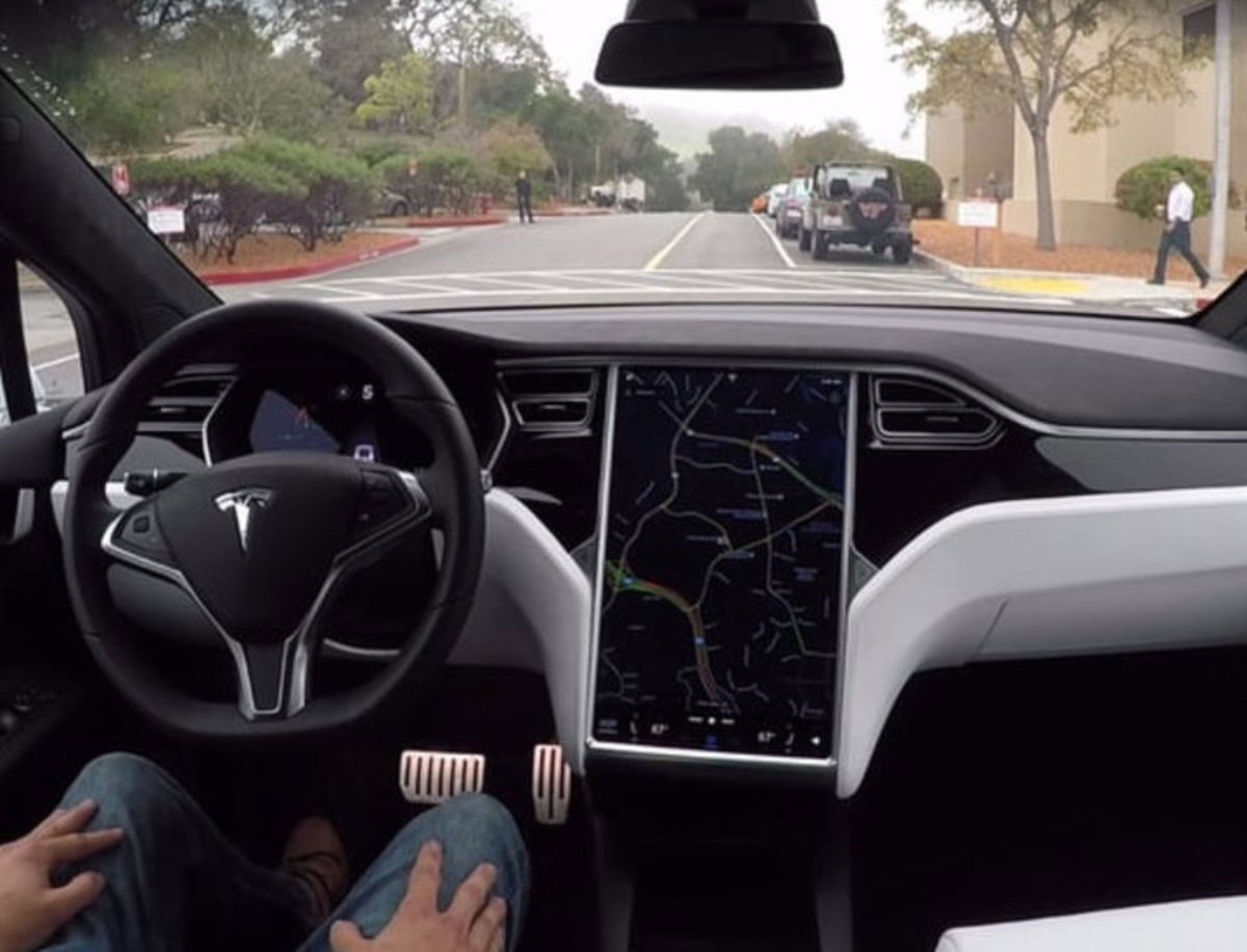 Tesla y la política open source, por qué plantea compartir datos de su software