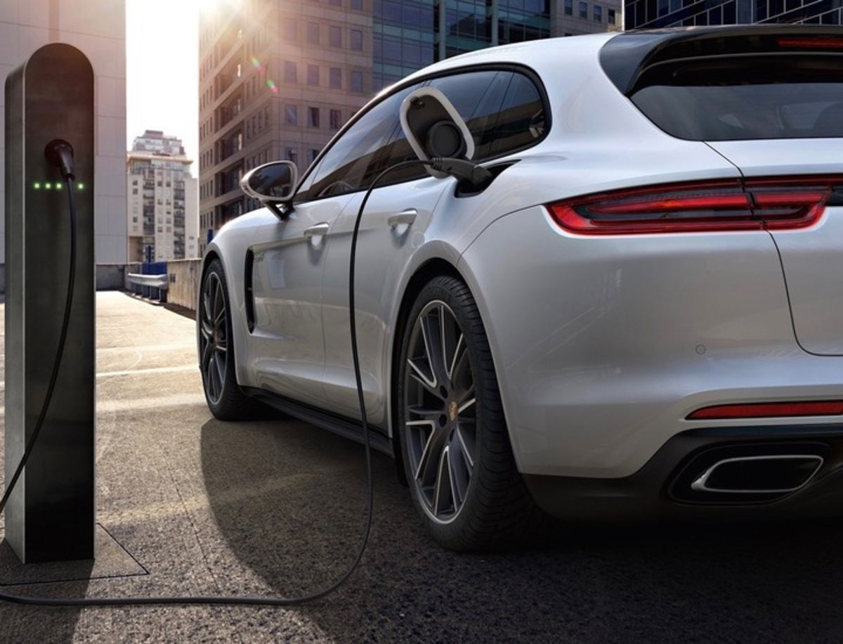 Así es la estrategia de Porsche en cuanto a la carga de los coches eléctricos