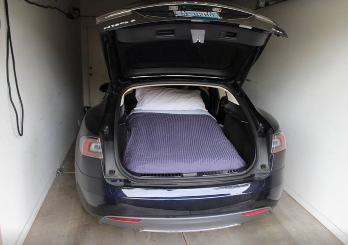 Acampar con tu Tesla será más sencillo gracias a una nueva actualización