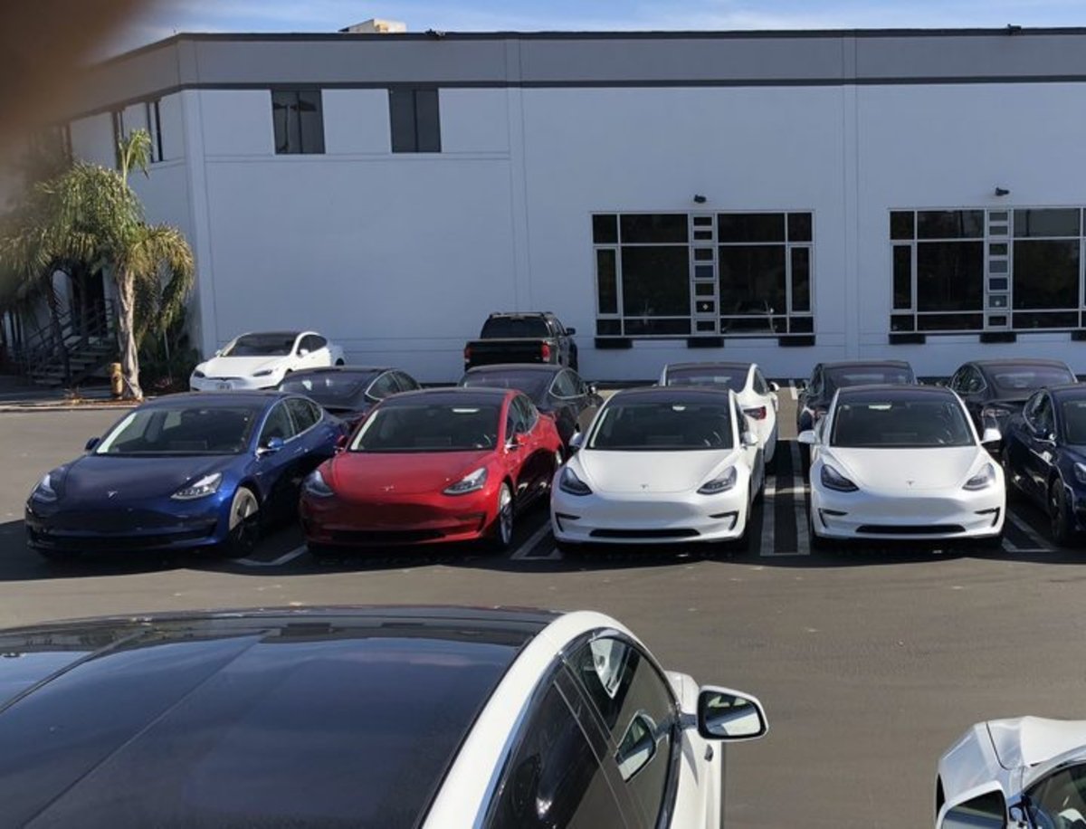 El nuevo método de entrega de automóviles que probará Tesla en los próximos días