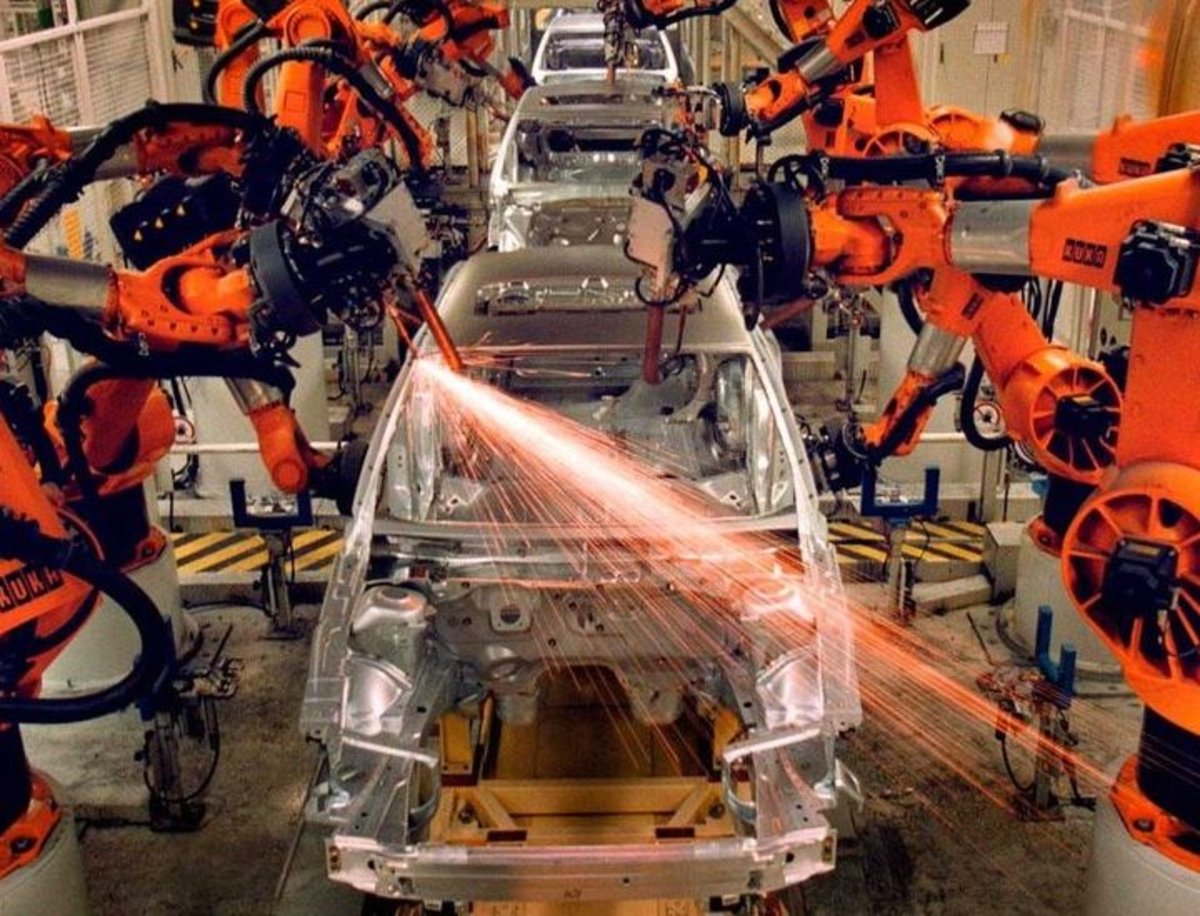Descubre cuáles son los empleos que podrían desaparecer con la llegada de la robótica