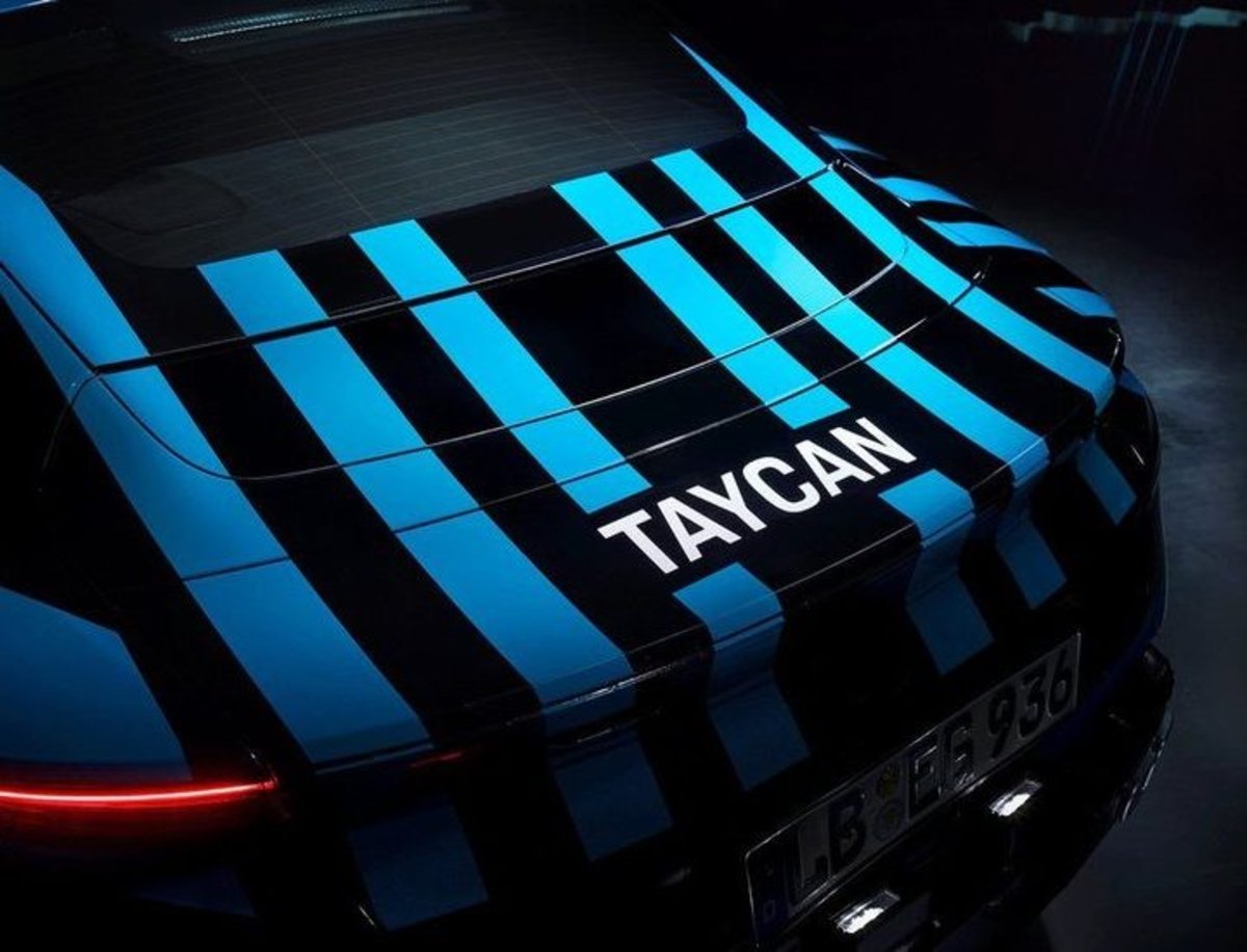 Porsche desvela la imagen definitiva del Taycan y anuncia cuándo comenzará su producción