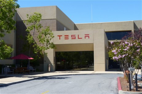 Tesla acusa a la startup Zoox de robo de secretos comerciales