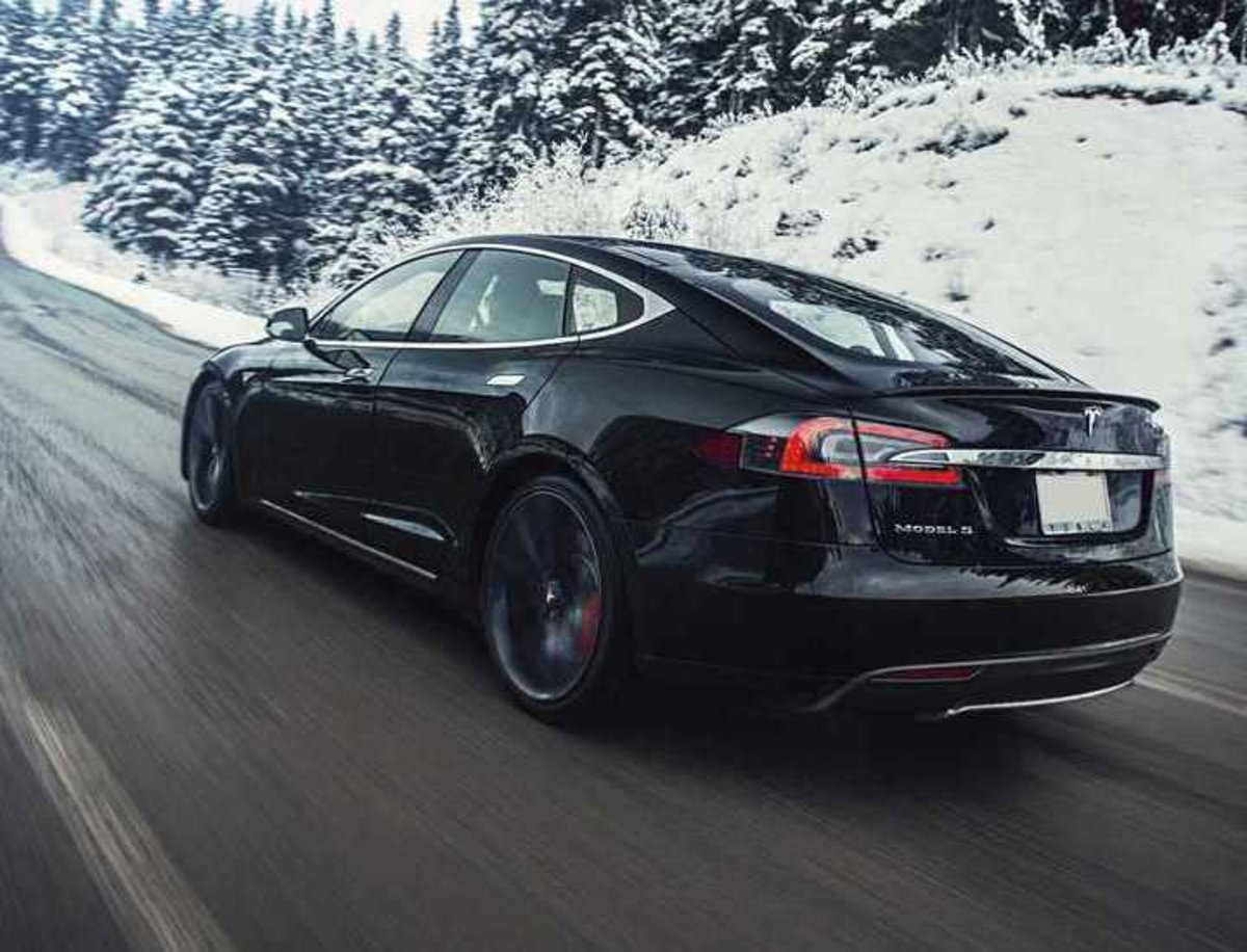 Tesla lanzará nuevas baterías qué harán que el Model S alcance 650 kilómetros de autonomía