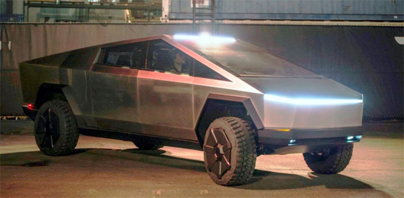 Un nuevo rover lunar fabricado por la industria del coche: ¿reto para Tesla?