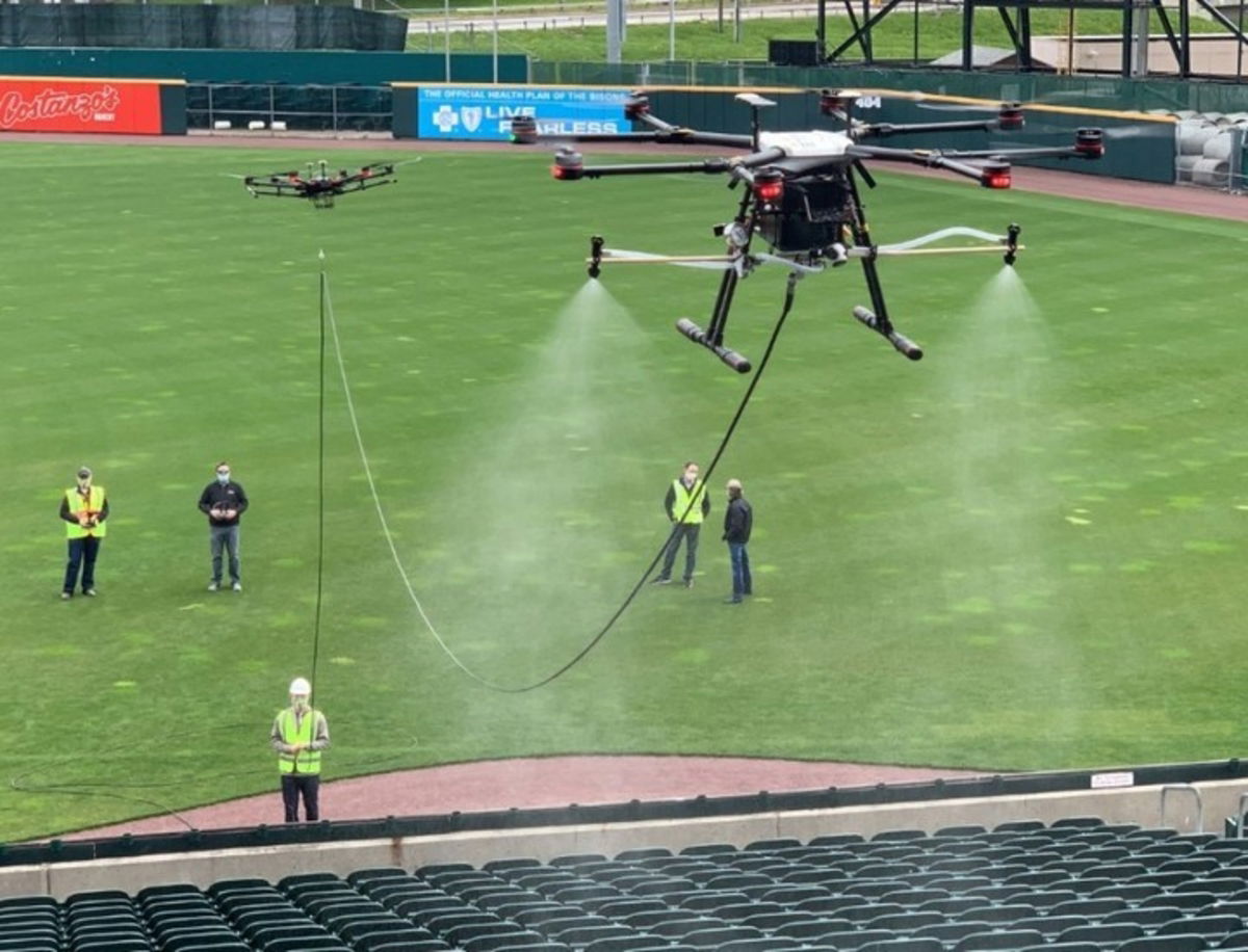 Uso de drones para desinfectar estadios en tiempos de Covid-19