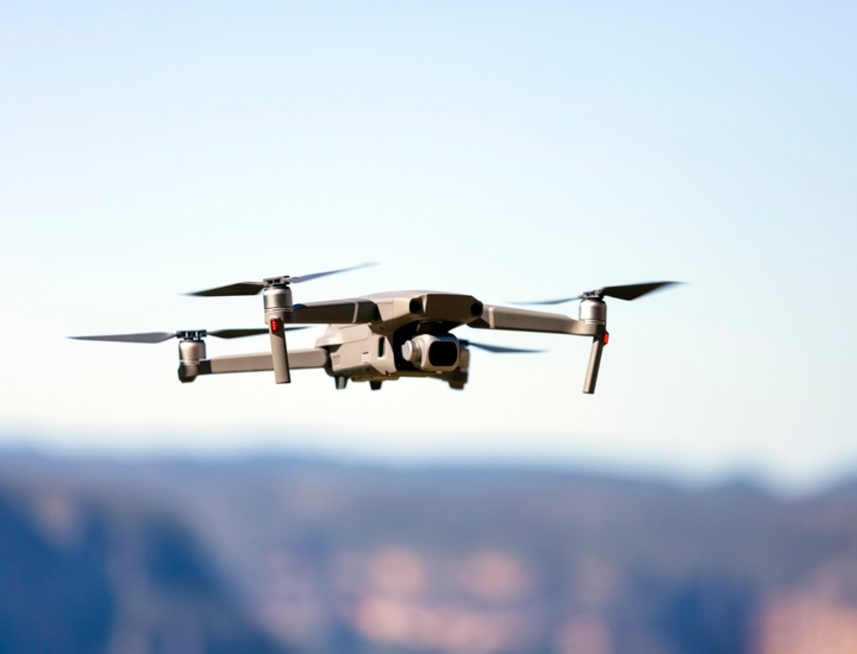 Estados Unidos crea un cañón para derribar drones militares con láser