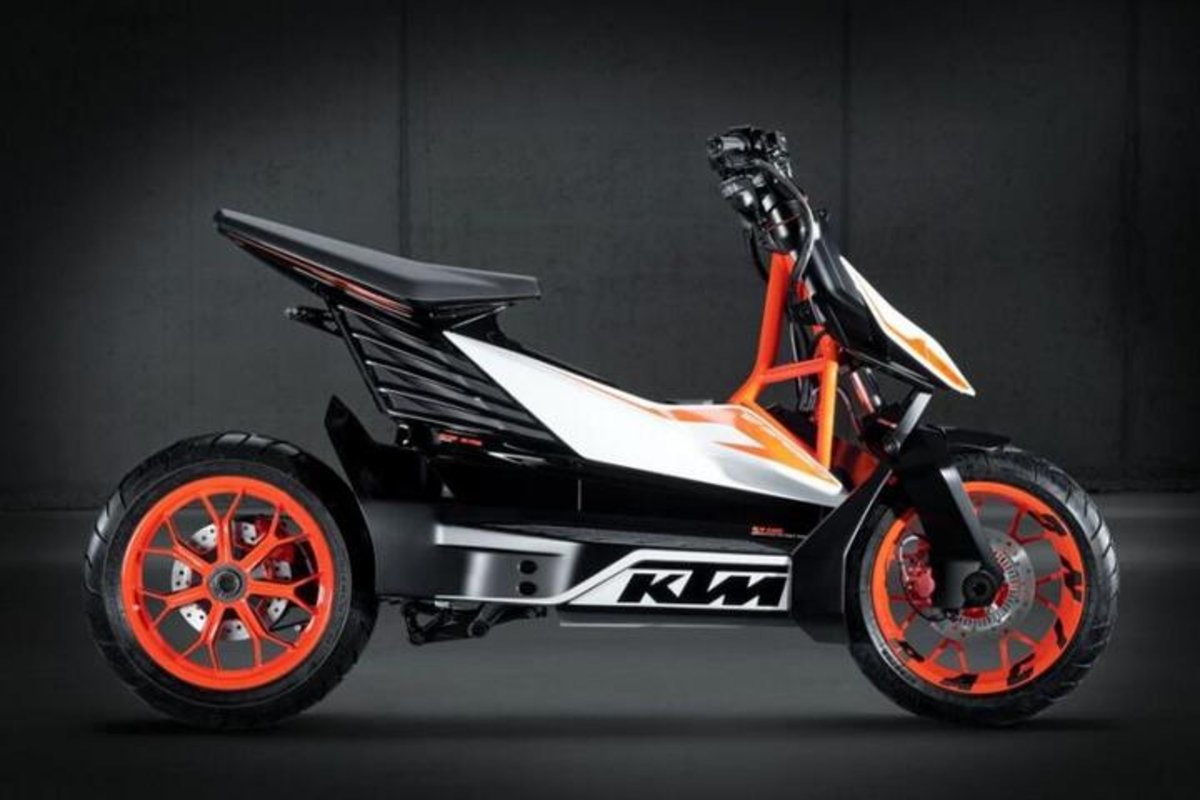 KTM podría fusionar los conceptos scooter y motocicleta gracias a la mecánica eléctrica