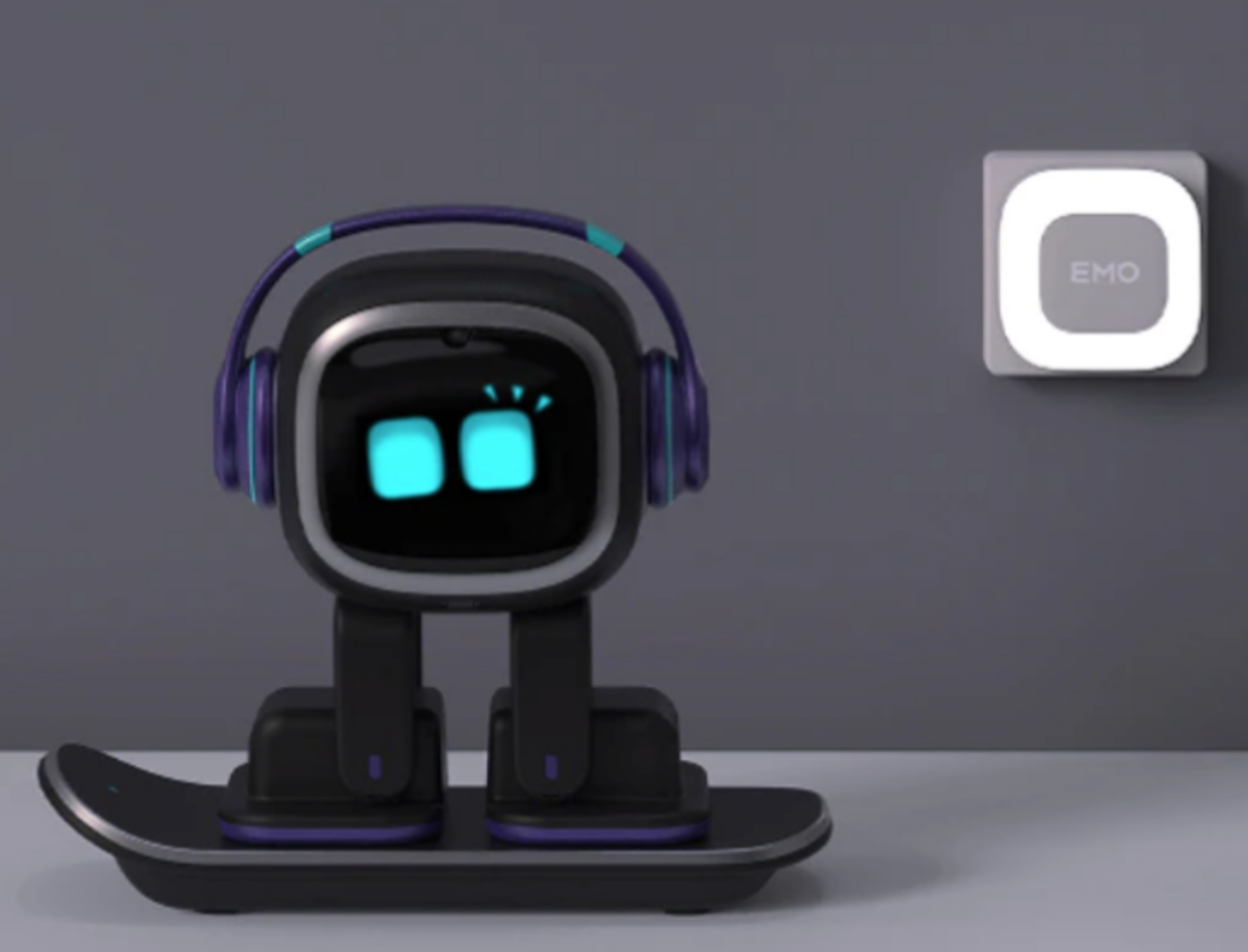 Emo es la mascota de escritorio más divertida