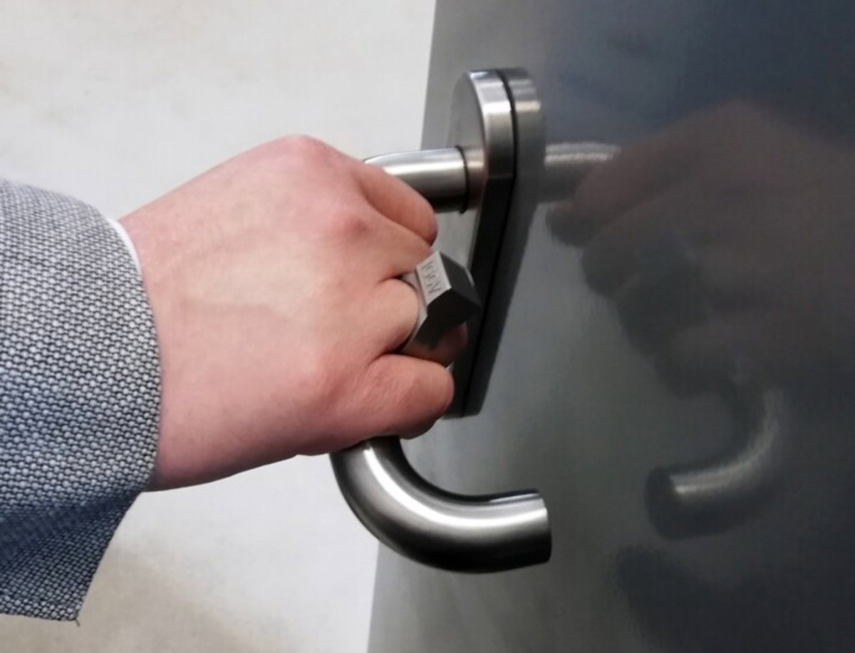 El anillo inteligente creado para prescindir de la cartera, dinero y llaves