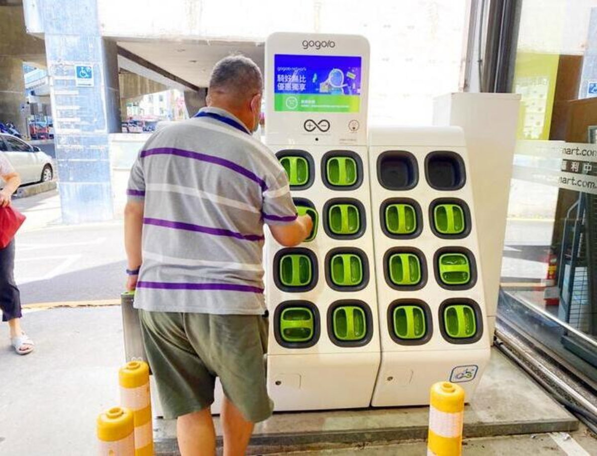 Intercambio de baterías, el apasionante mercado para el ciclomotor eléctrico urbanita