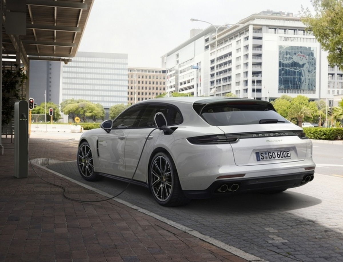 Porsche Panamera E-Hybrid, así ha aumentado la autonomía eléctrica en 2021