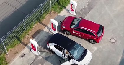 Compartir uso de la red de carga Supercharger como ventaja competitiva de Tesla