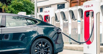 El plan de Tesla para que cualquier coche eléctrico pueda cargar en la red Supercharger