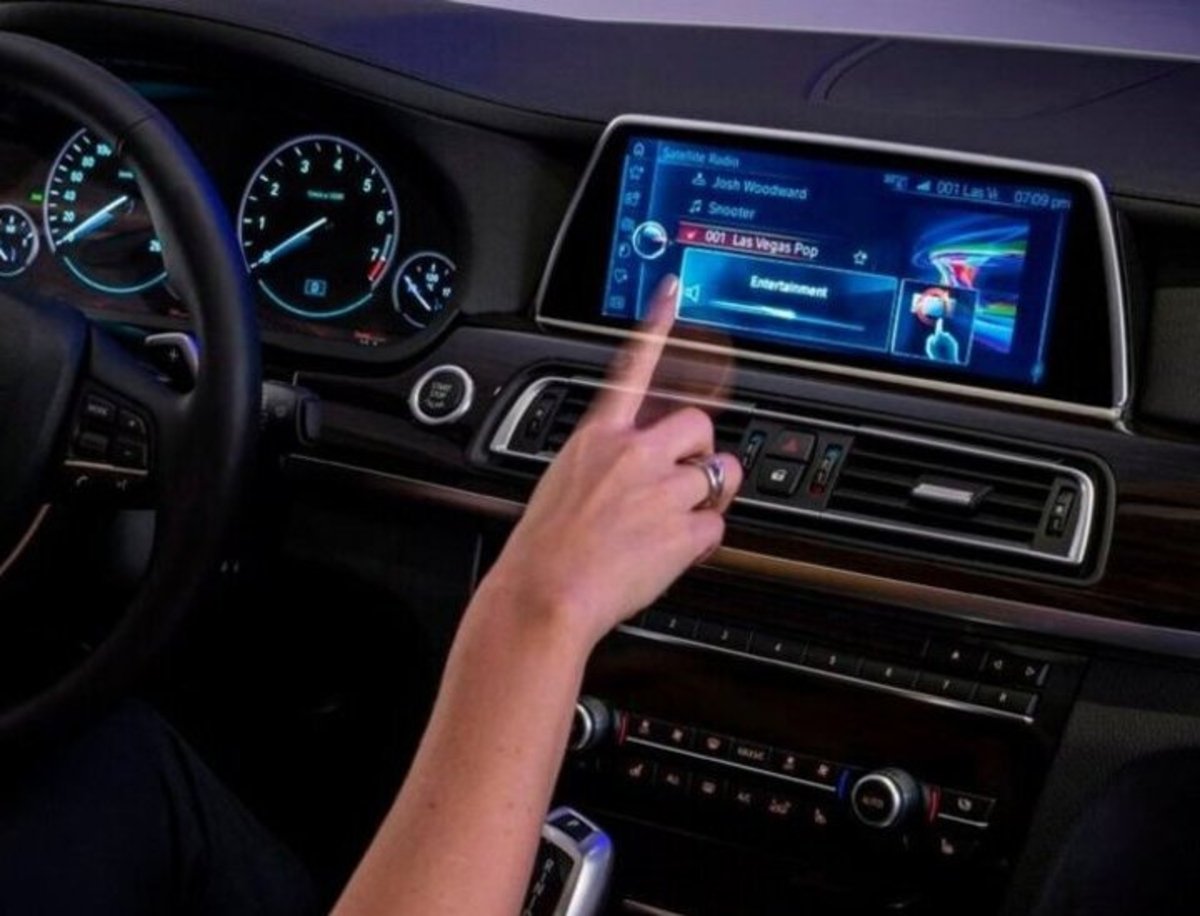 La escasez de microchips hará que algunos BMW pierdan la pantalla táctil