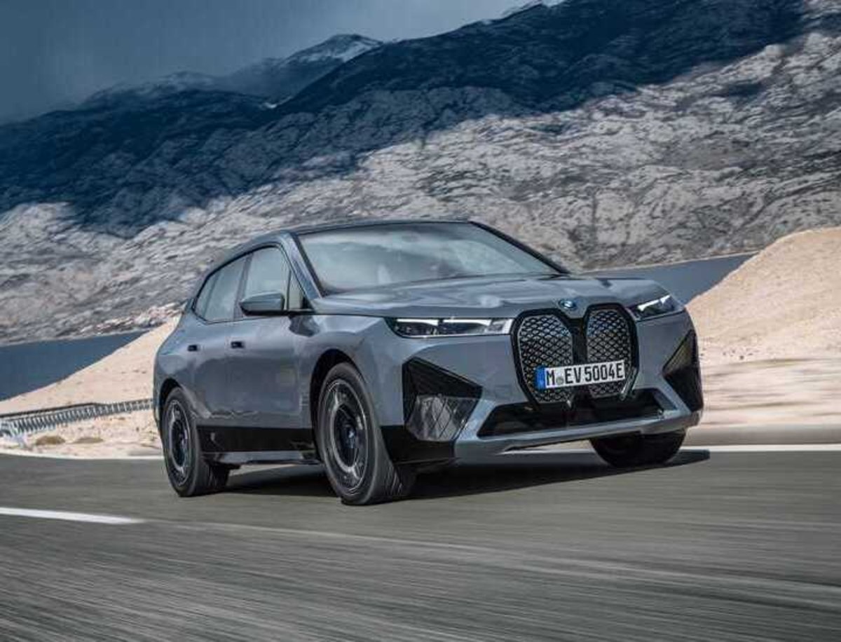 BMW iX, por qué estamos ante una nueva generación de coches eléctricos en esta firma