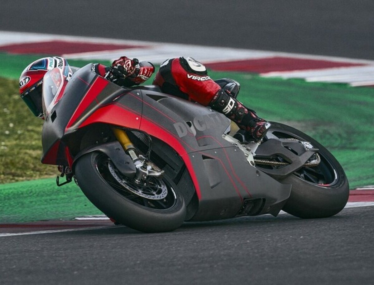 Ducati V21L, la primera motocicleta eléctrica preparada para la competición
