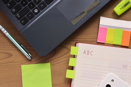 Cómo volver a tener las notas rápidas (Sticky Notes) en Windows 10 Cómo volver a tener las notas rápidas (Sticky Notes) en Windows 10