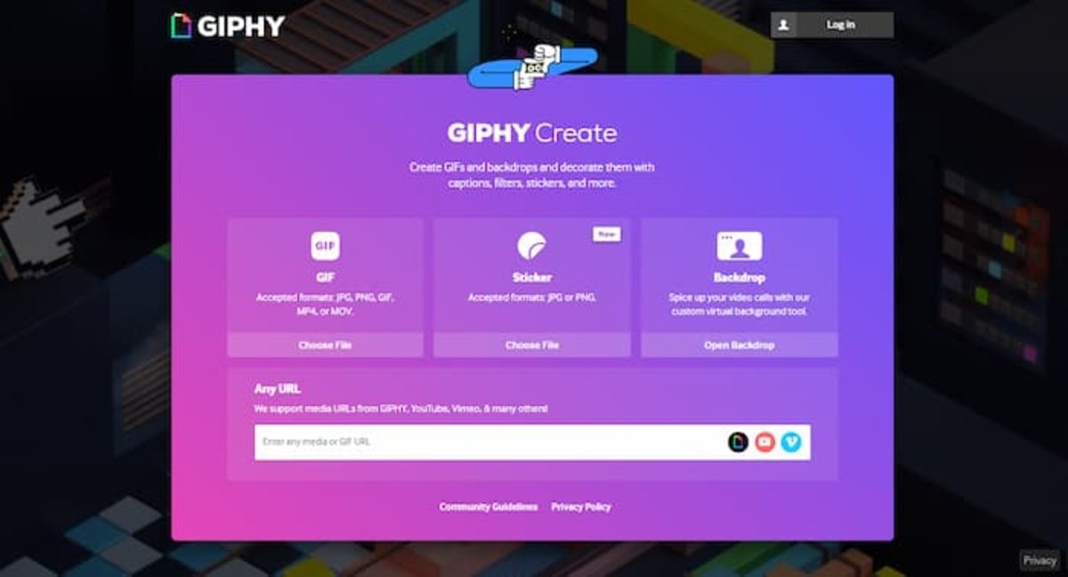 Debes seleccionar la opción que te permite pegar la dirección de enlace de YouTube en Giphy
