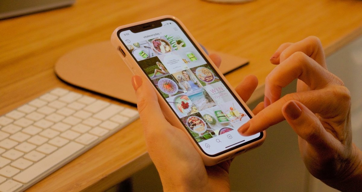 This Instagram Trick for iPhone Lets You Create Your Own Stickers