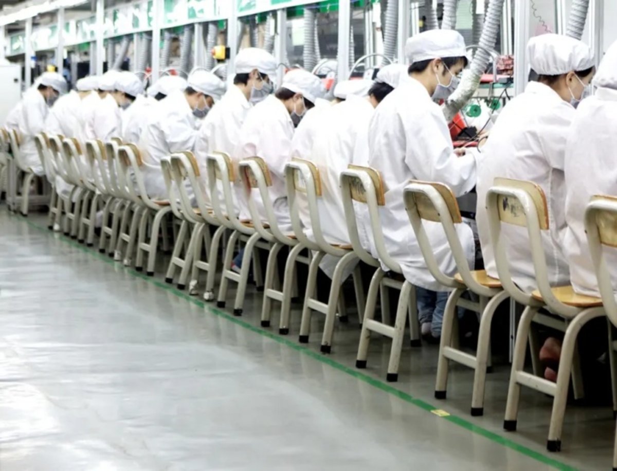 Los trabajadores en las fábricas de Apple y Tesla parecen haber dicho basta