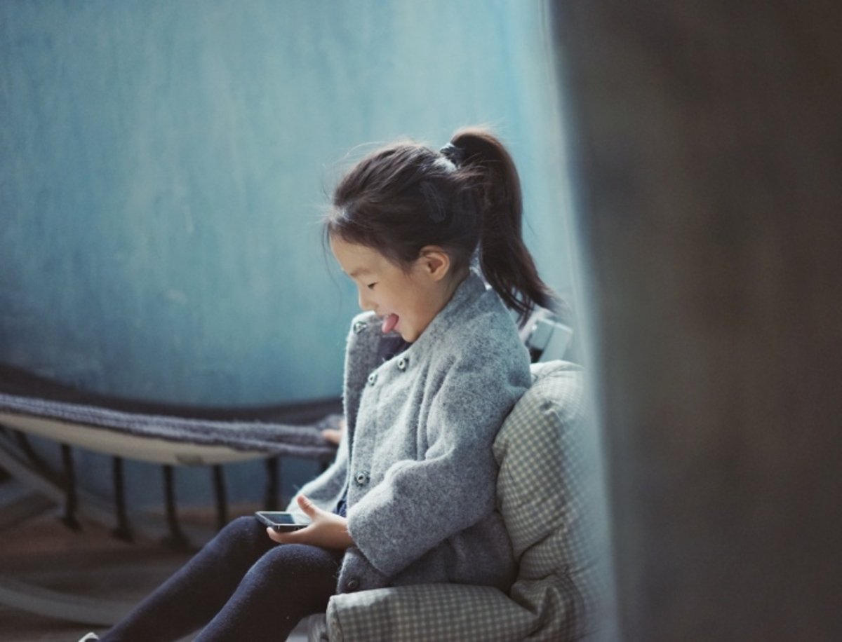 Una niña gasta 2.000 libras en TikTok, pero su padre culpa a Apple