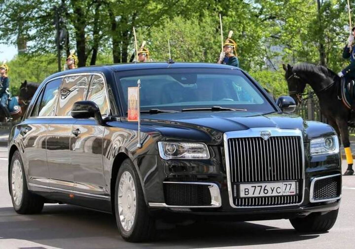 Putin también tiene una "súperlimusina" blindada: así es el Aurus Senat del Kremlin