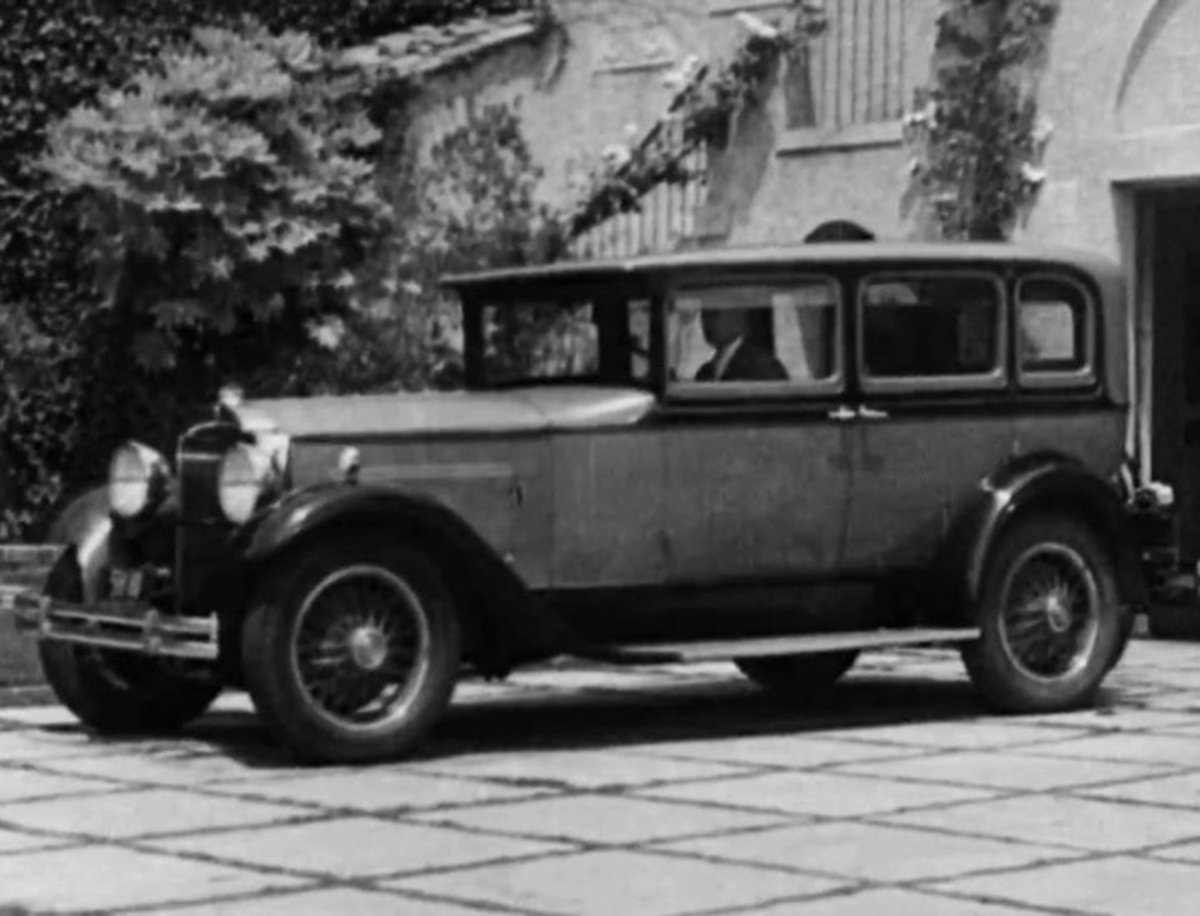 Este es el primer coche que contaba con tecnología para aparcar solo, y es más antiguo de lo que imaginas