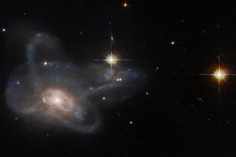 El telescopio Hubble nos deja boquiabiertos con imágenes de una increíble fusión de galaxias