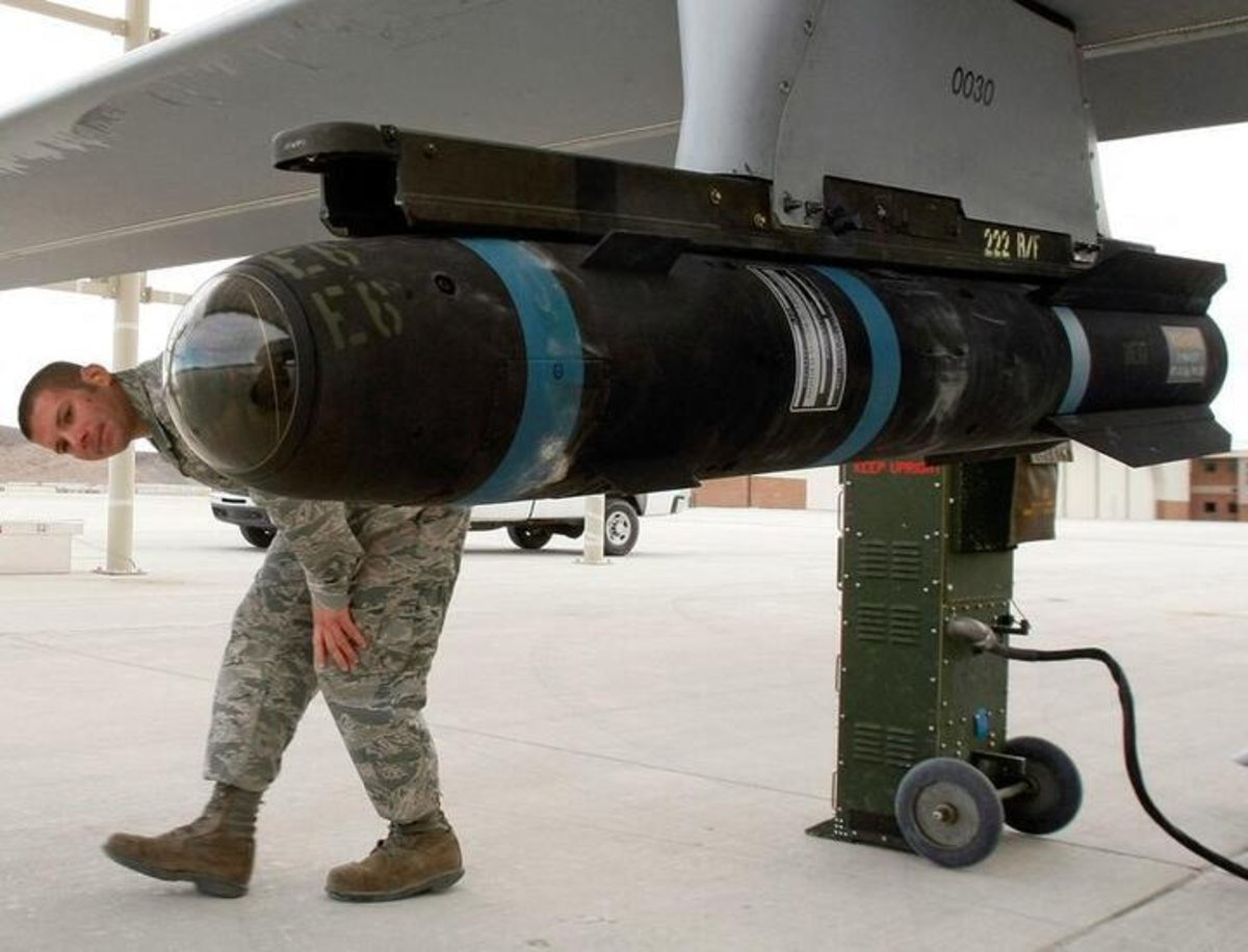 Un misil que despliega cuchillas: la "bomba ninja" que ha usado EEUU para acabar con el líder de Al-Qaeda