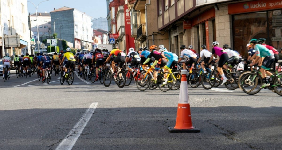 Imagen de los conos inteligentes que ya han sido utilizados en una prueba ciclista en Galicia