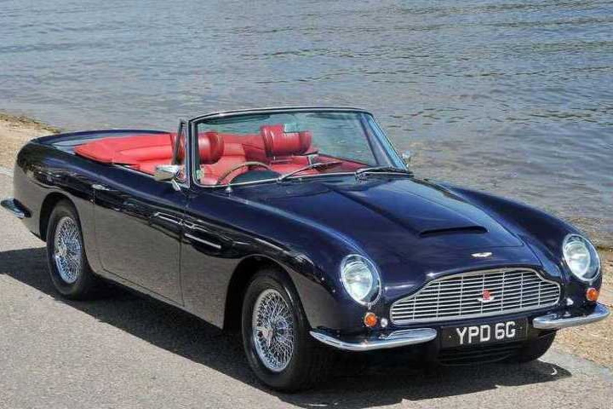 Estos son algunos de los coches más destacados que ha tenido la Reina Isabel II en su vida