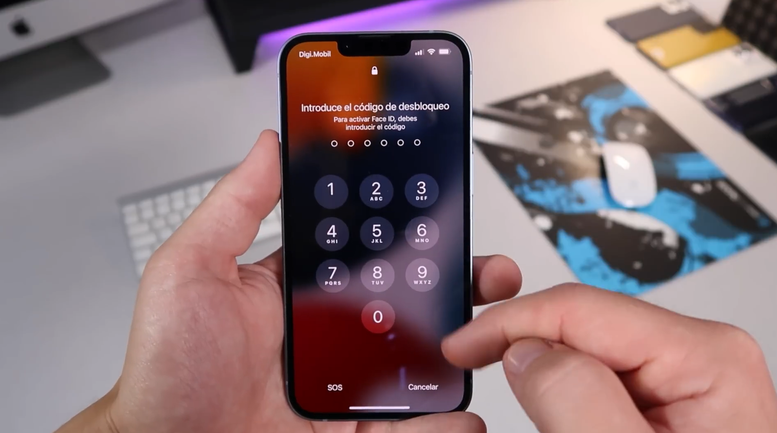 Es un incordio no disponer de un sensor de huellas bajo pantalla en los iPhone