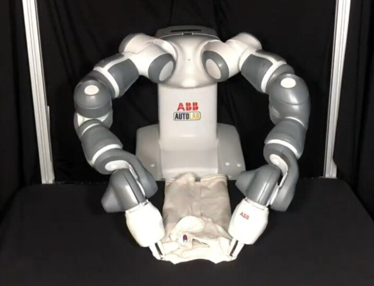 Emigrar Silla Leeds El propósito de este robot es simplemente doblar la ropa, pero es el mejor  del mundo haciéndolo