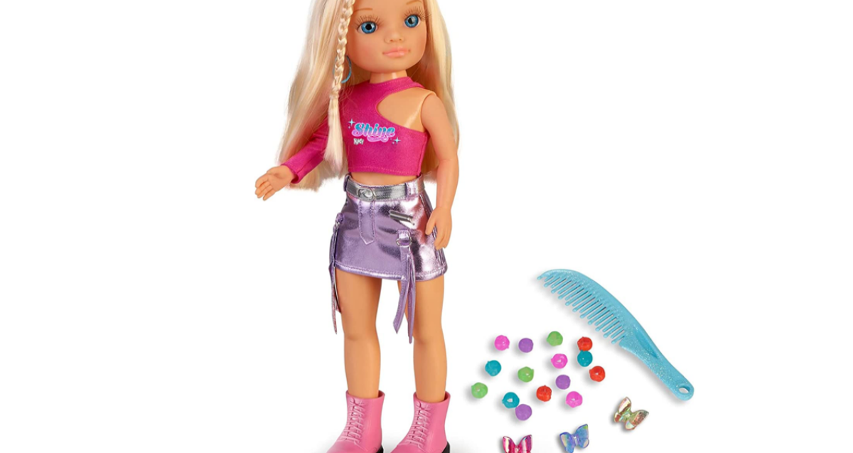 Si quieres una muñeca que cambia su color de pelo, esta Nancy es para ti